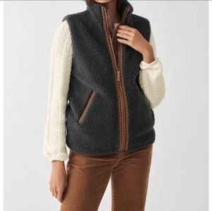 FAHERTY Ashbury High Pile Fleece Vest Sz XS Charcoal Gray Boho Embroidery Fleece